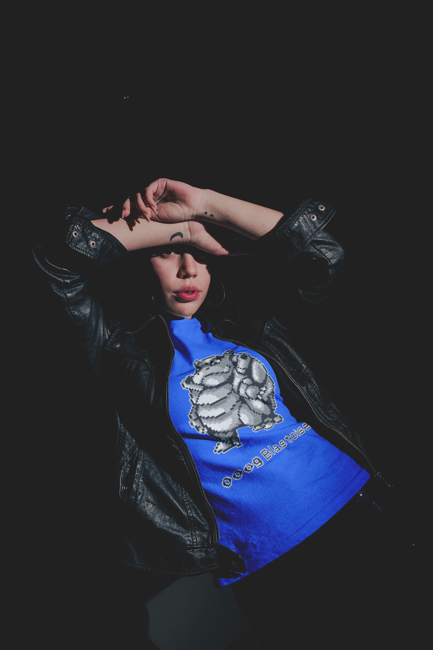 Red & Blue Sprites - PKMN012 - Playera Cuello Redondo