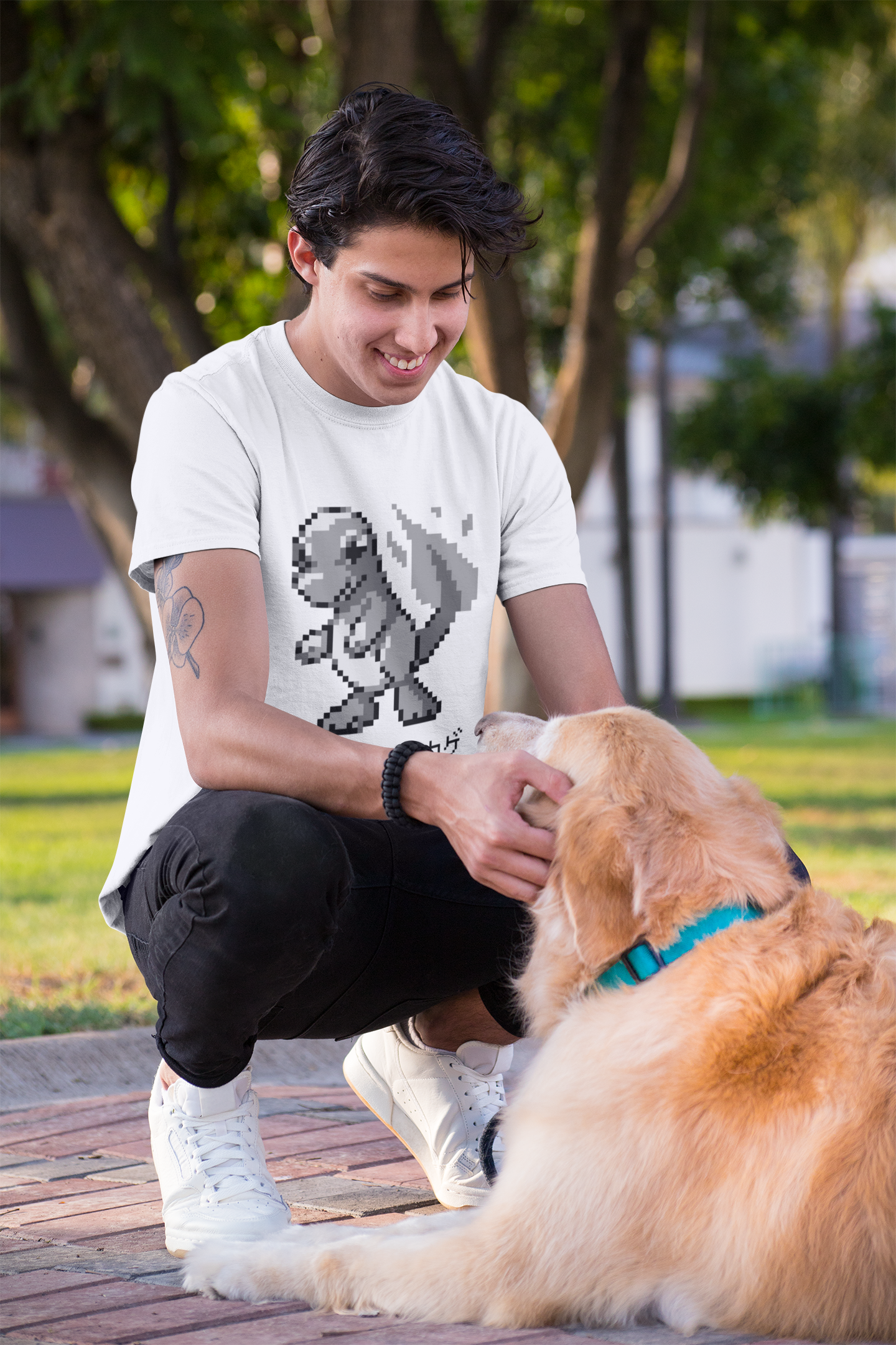 Red & Blue Sprites - PKMN002 - Playera Cuello Redondo